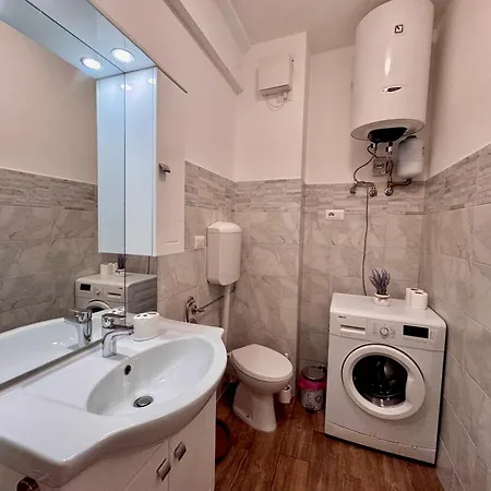 2 Passi Dal Mare&parcheggio Privato Porto Recanati