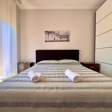 2 Passi Dal Mare&parcheggio Privato *