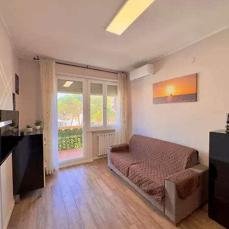 2 Passi Dal Mare&parcheggio Privato
